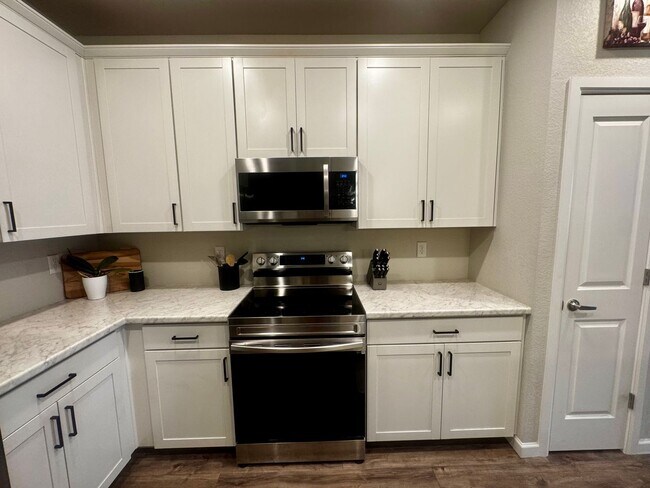 Building Photo - 16361 Gaucho Gulch Grv