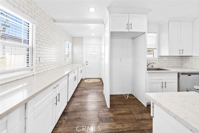 Building Photo - 10717 Cantara St