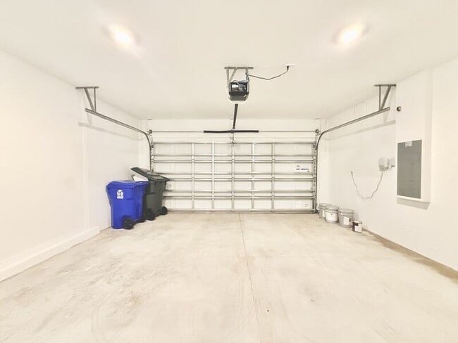Building Photo - 641 Bald Cypress Dr