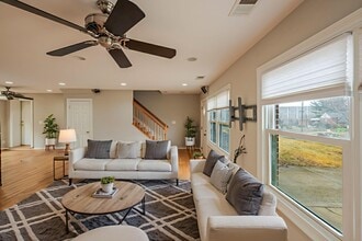 Building Photo - 5806 Flanders St