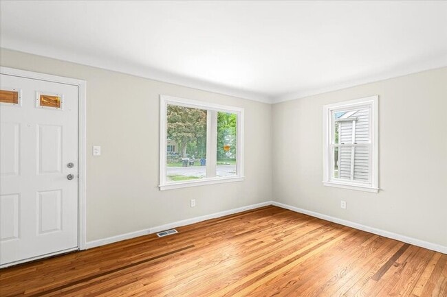 Building Photo - 20481 Delaware Ave