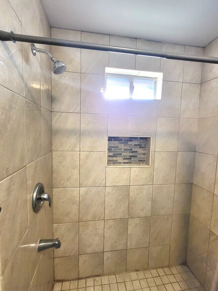 Building Photo - 312 Gastel Cir