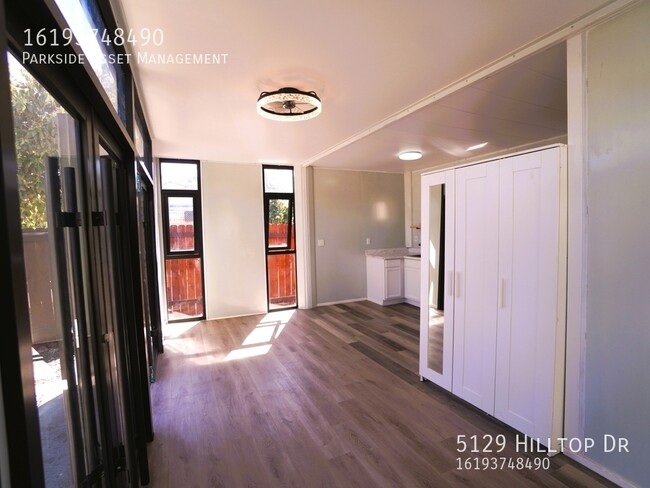 Building Photo - 5129 Hilltop Dr