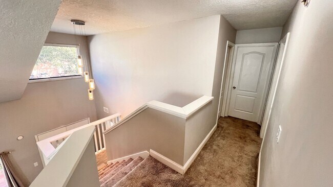 Building Photo - Charming Orlando Retreat – 3BR, 2BA Single-Family Home! WASHER & DRYER INCLUDED!