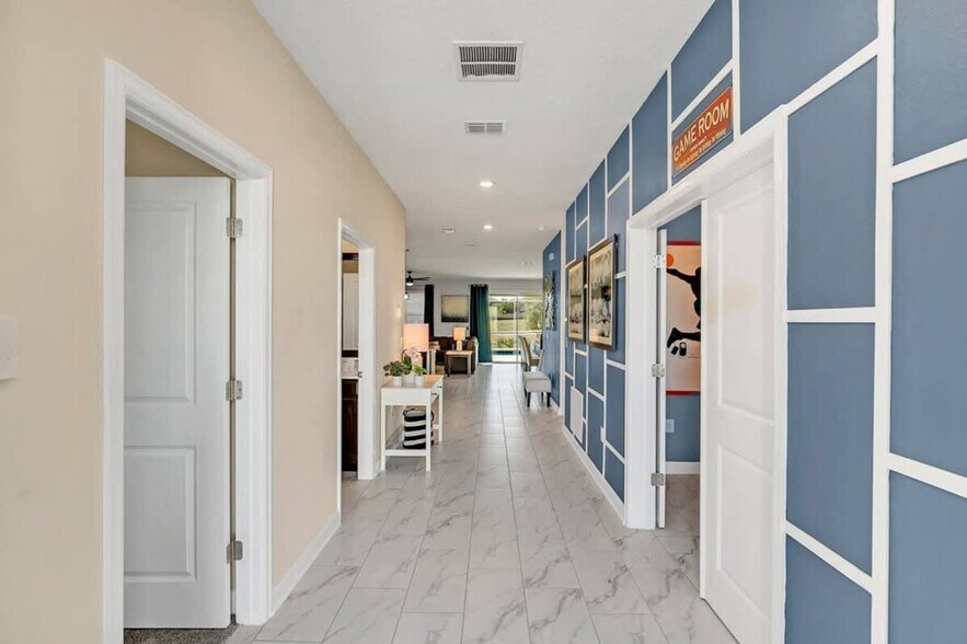 Building Photo - 9016 Sommerset Hills Dr