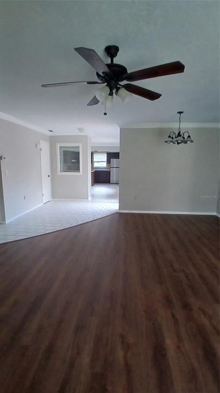 Building Photo - 1374 Giles Ave