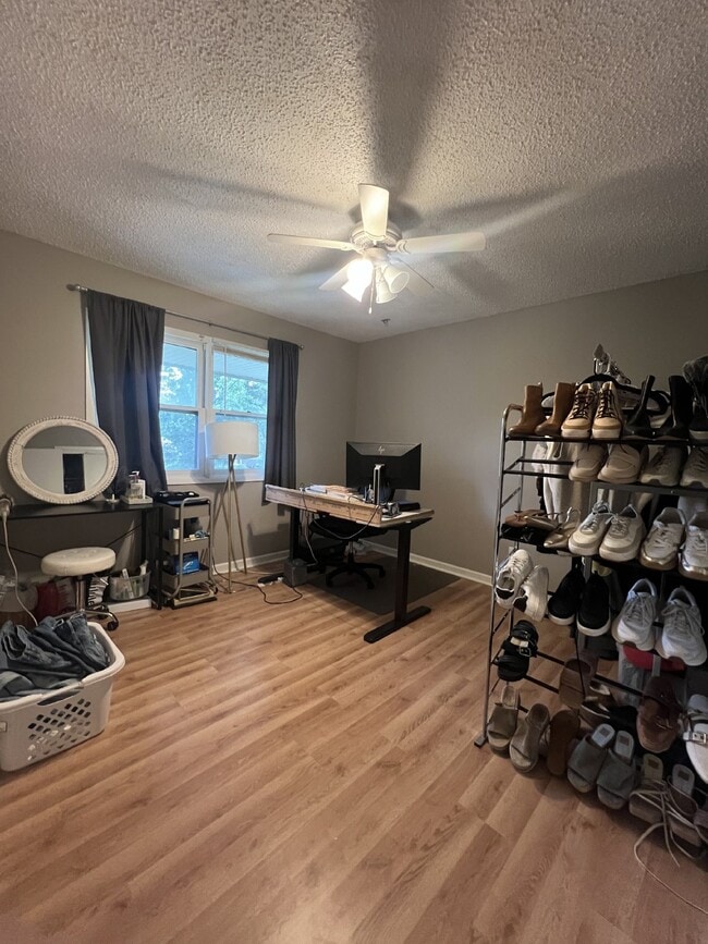 Building Photo - 103 Pleasant View Dr