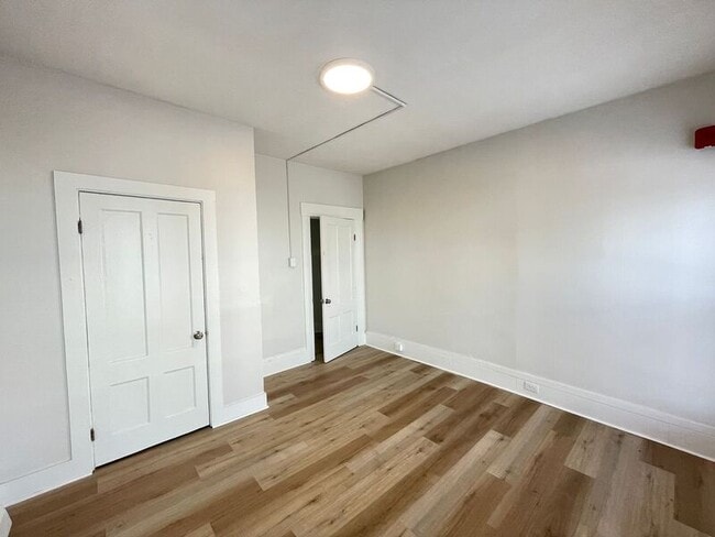 Building Photo - 49 Pennacook St