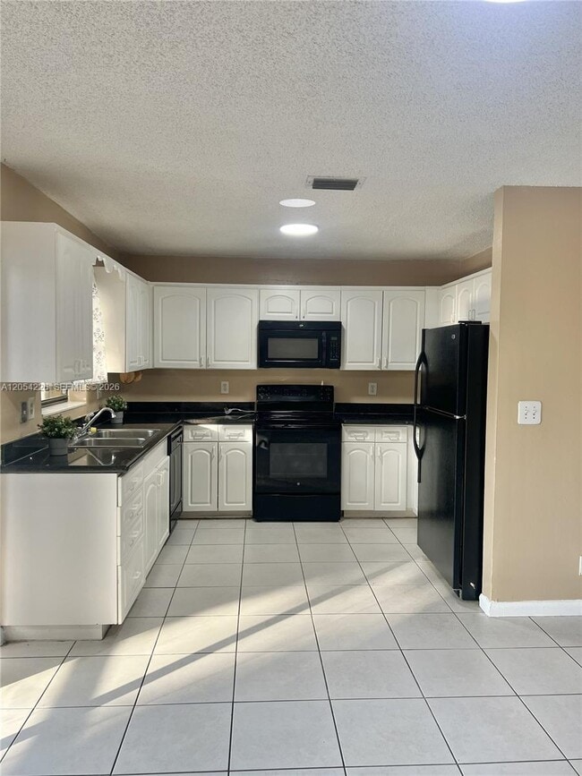 Building Photo - 4613 NW 91st Ave