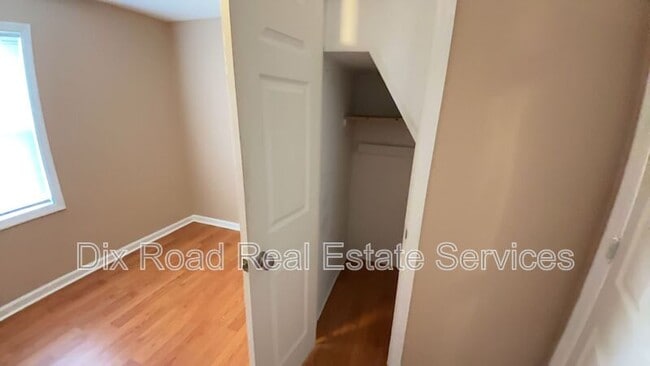 Building Photo - 1425 Welsh Ave