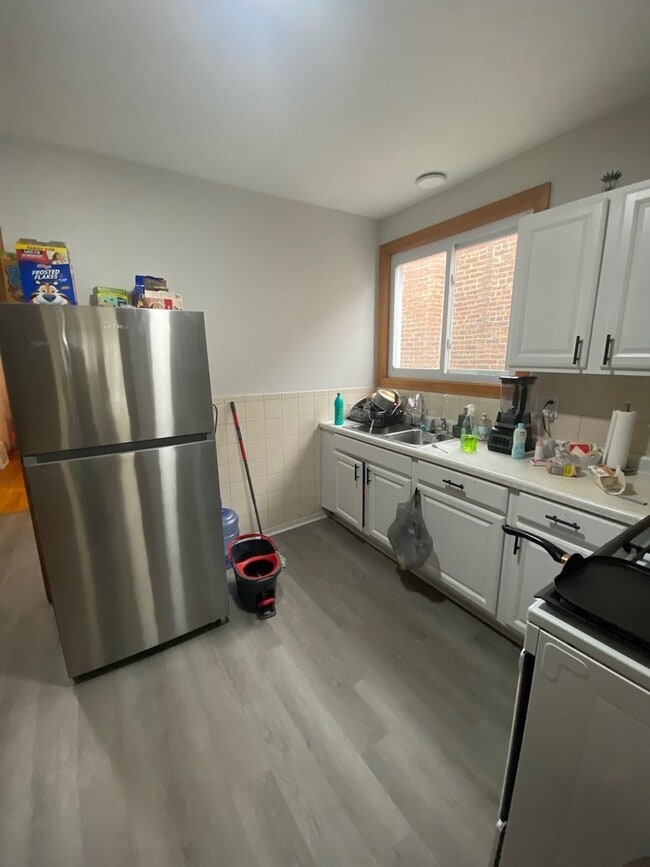 Building Photo - 5225 W Deming Pl