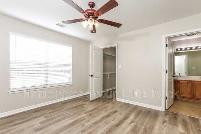 Building Photo - 13996 Pine Glen Cove
