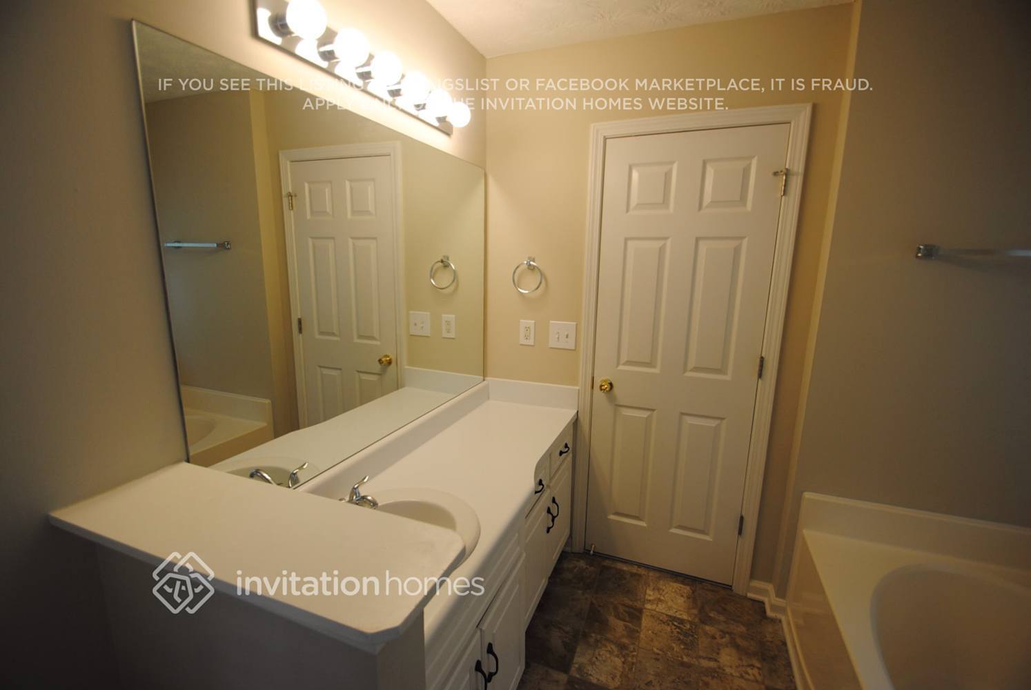 Building Photo - 580 Saddle Path Bend