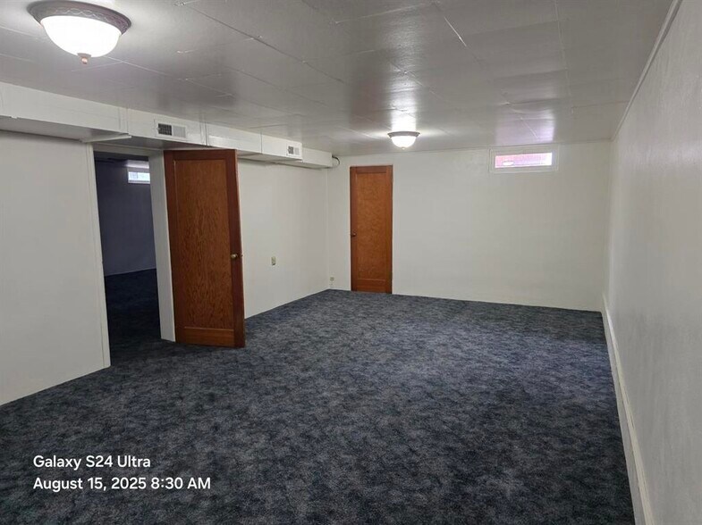 Building Photo - 1634 King St