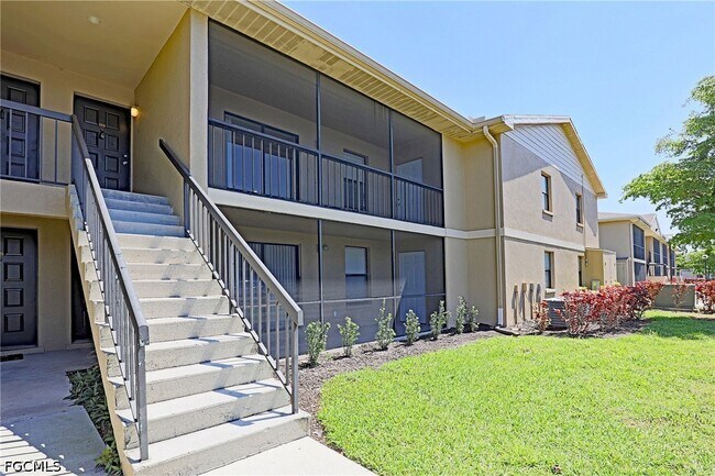 Building Photo - 5311 Summerlin Rd