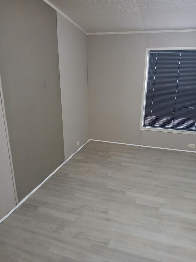 Building Photo - 926 Mosely Street