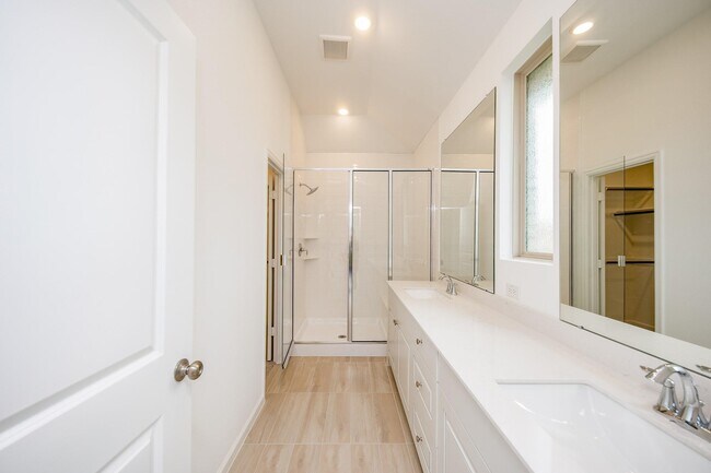 Building Photo - 3035 Ash Ray Dr