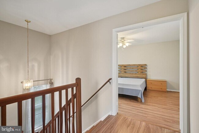 Building Photo - 505 Oliphant Ln