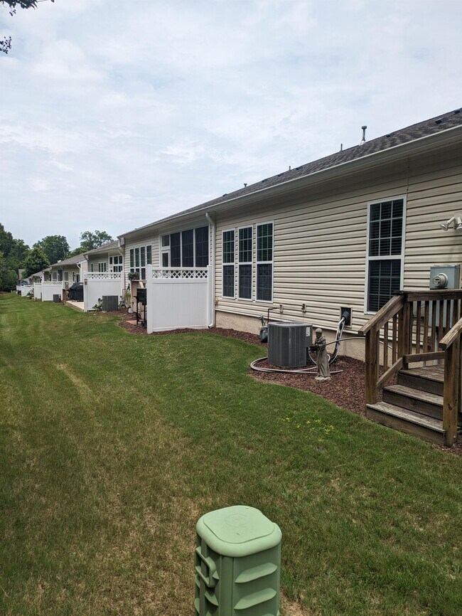 Building Photo - 9015 Smokey Hill Rd