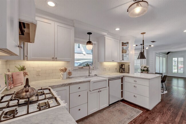 Building Photo - 9527 Enstone Cir