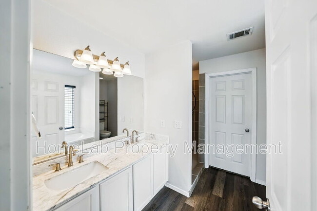 Building Photo - 3454 Kodiak Diamond