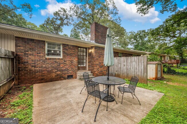 Building Photo - 4839 Lehigh Dr