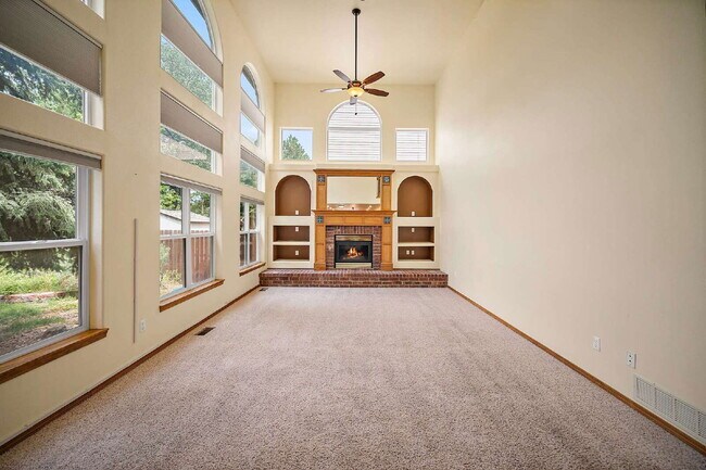 Building Photo - 8112 Old Exchange Dr