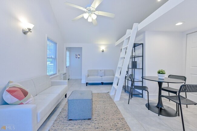 Building Photo - 1146 Oakdale Rd NE