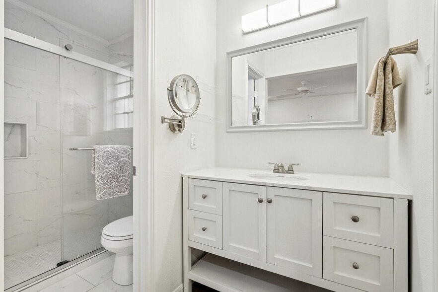 Building Photo - 1415 Homer St