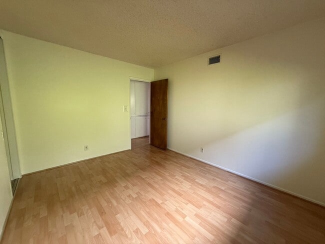Building Photo - 9235 Creemore Dr