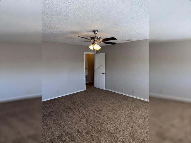Building Photo - 13019 Woller Creek