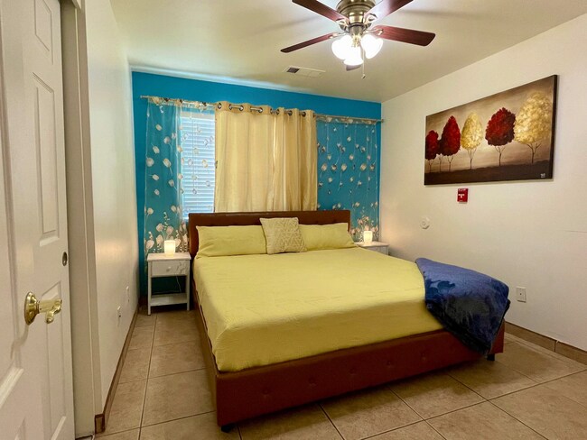 Building Photo - 5704 Charleville Ln