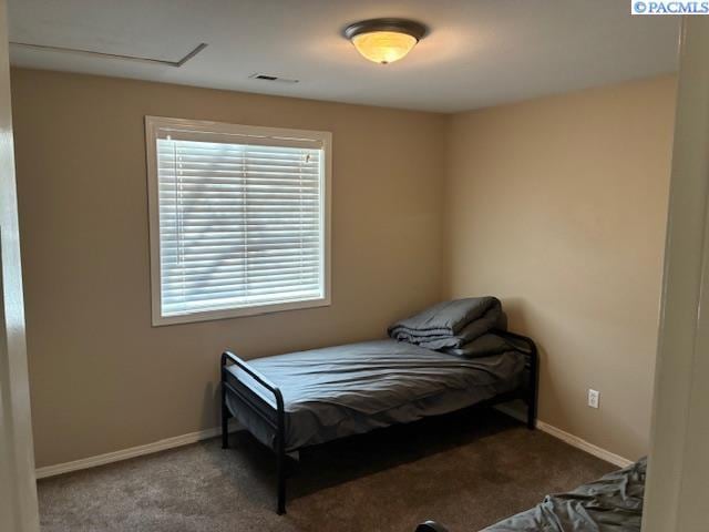 Building Photo - Great Back Yard! Lawn Care Included