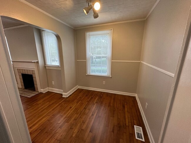 Building Photo - Burlington