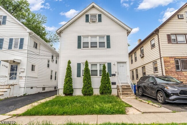 Building Photo - 1112 Thompson Ave