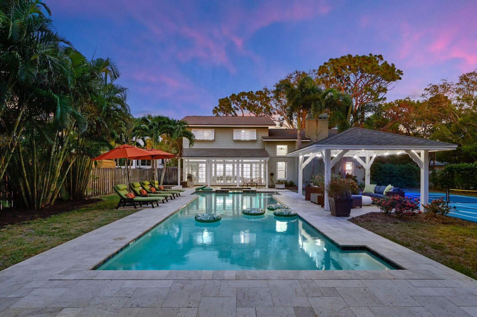 Building Photo - 9800 E Bay St