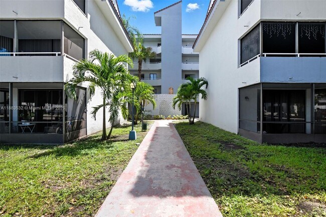 Building Photo - 8365 SW 152nd Ave