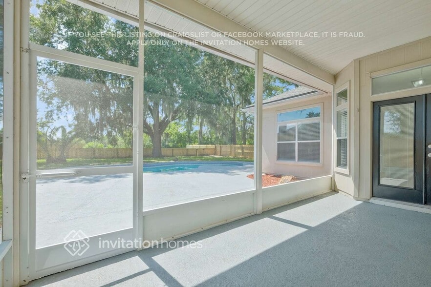 Building Photo - 492 Summit Ridge Dr