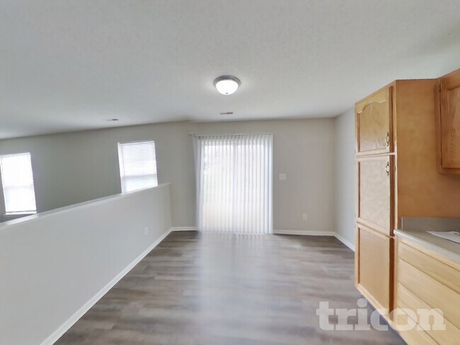 Building Photo - 5477 Wood Hollow Dr