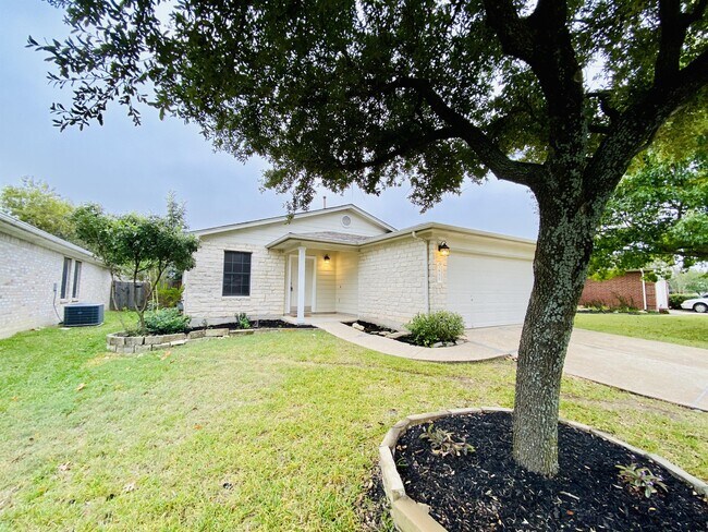 Building Photo - 3811 Julianas Way