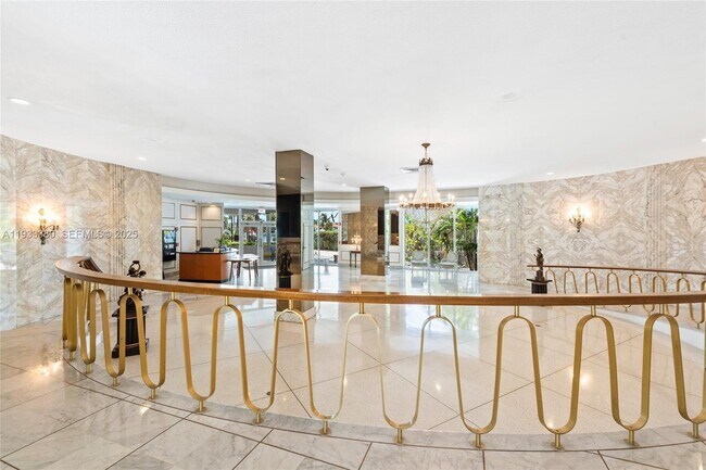 Building Photo - 5255 Collins Ave