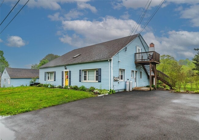 Primary Photo - 45 Hampton Rd