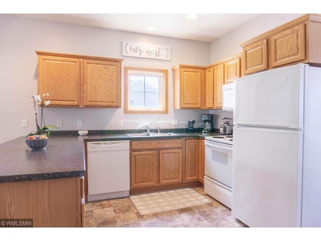 Building Photo - 2828 Faulkner Dr