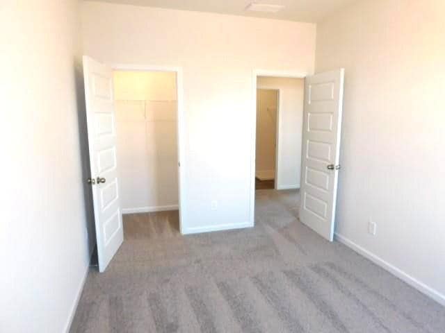 Building Photo - 246 Dupont Dr