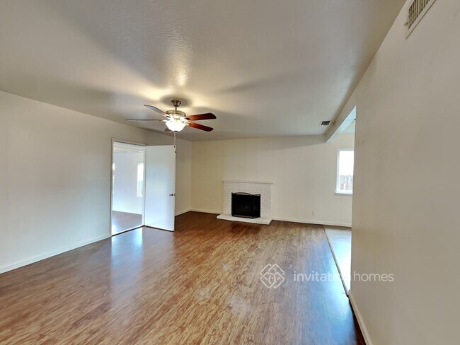 Building Photo - 4409 Chapel Way