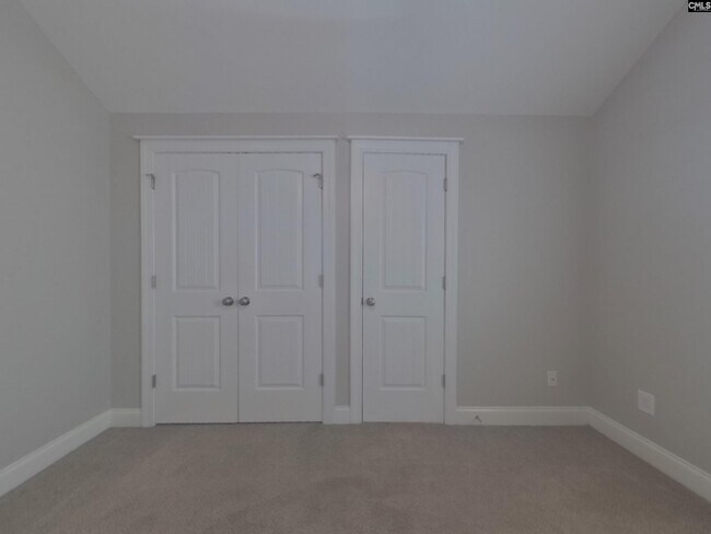 Building Photo - 141 Park Ridge Way