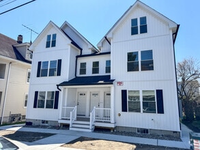 Building Photo - 123 Princeton St