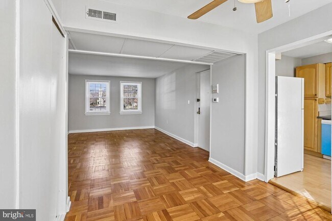 Building Photo - 6507 10th St