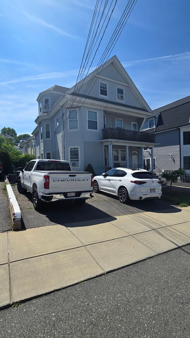 Building Photo - 146 Hillside Rd