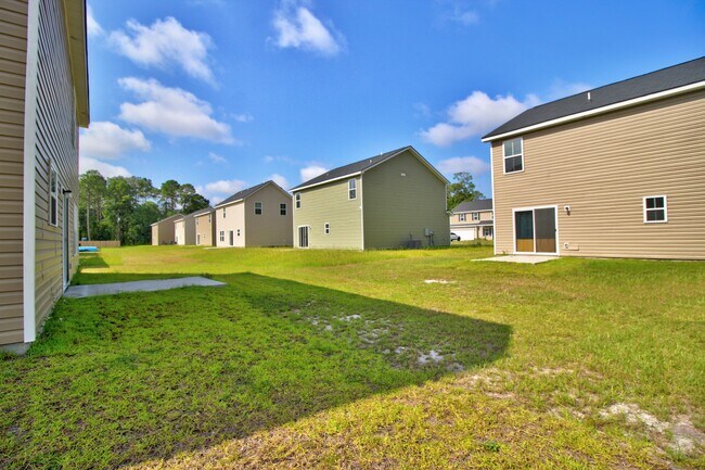 Building Photo - 711 Mill Creek Cir